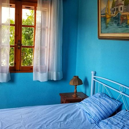 Appartamento Valerie'S House Poros Town Camera foto