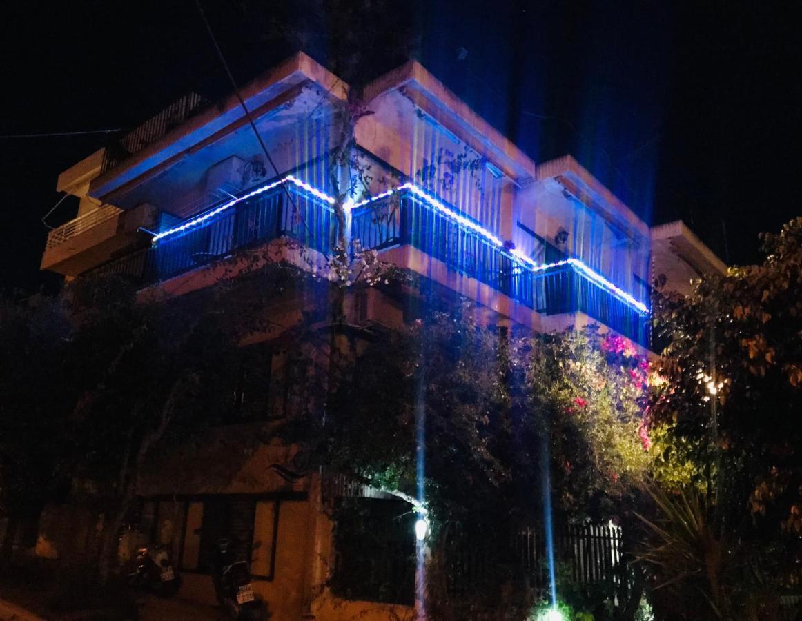 Appartamento Valerie'S House Poros Town Esterno foto
